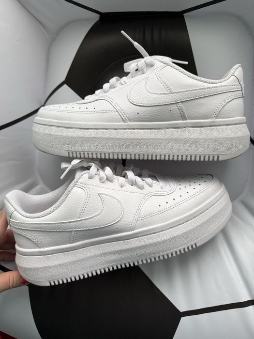 Дамски маратонки Nike Court Vision Alta LTR – бели, размер 40