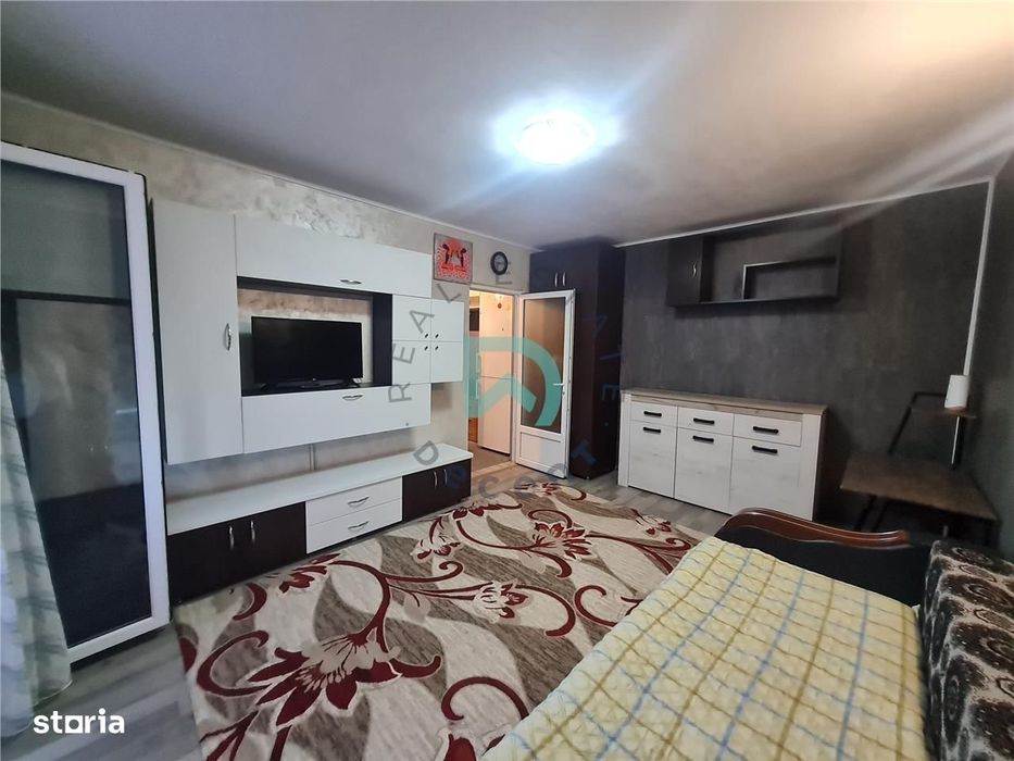Garsoniera  Astra, bloc apartamente, Brasov