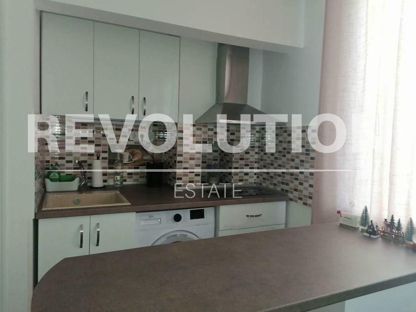 Дава се под наем Двустаен апартамент в Варна, Гръцка махала - 70 кв.м за 600 € - Снимка #1