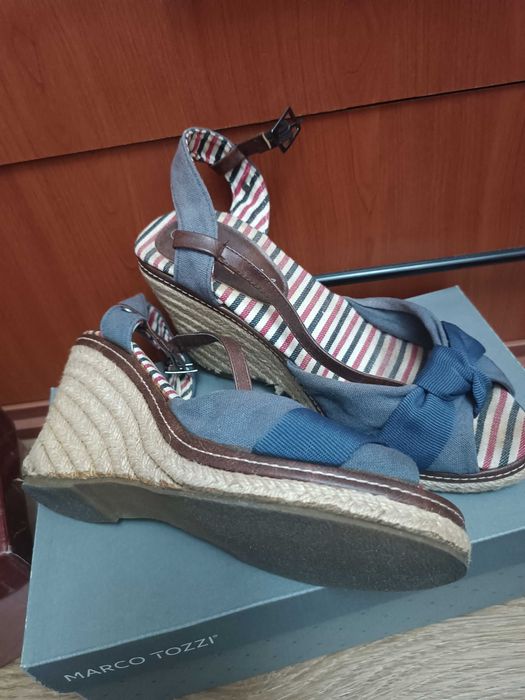 Продаются босоножки LC W