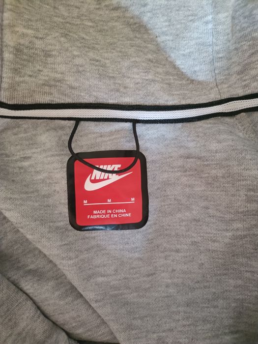 Nike tech fleece спортивная