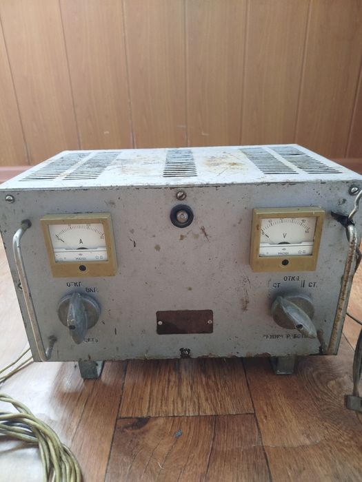 Продам зарядную станцию.