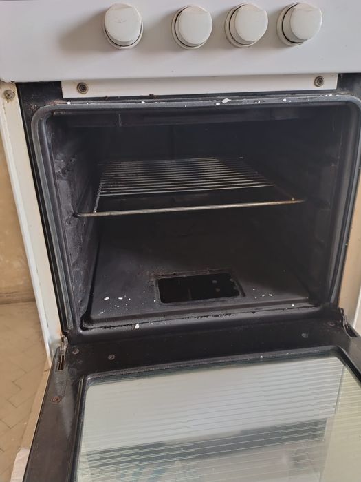 Masina de gatit aragaz