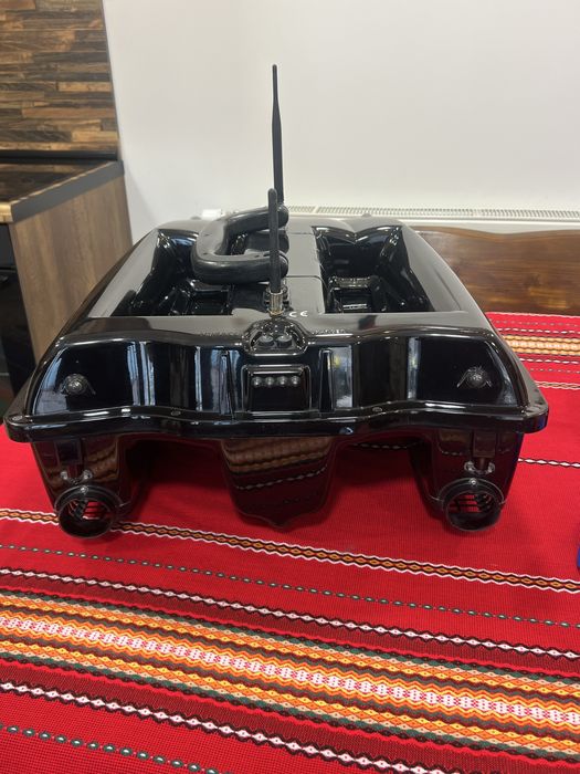 Лодка за захранка “ техно х “