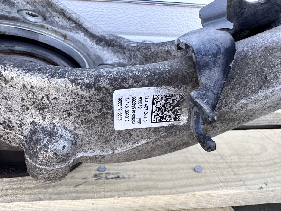 Ляв шенкел AUDI A6 A7 C8 4K 4K0407241D 4K0407559D