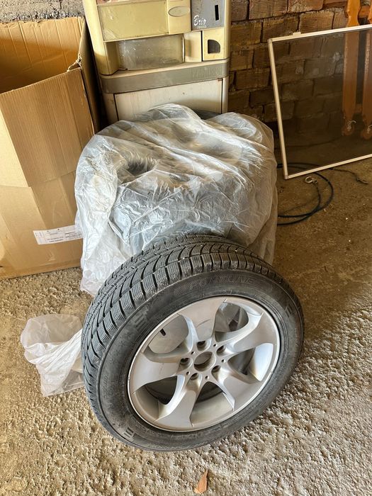 Комплект 17" алуминиеви джанти със зимни гуми 235/55 R17 5х120