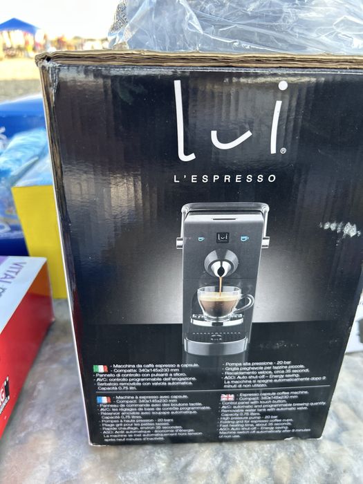 Aparat de cafea cu capsule