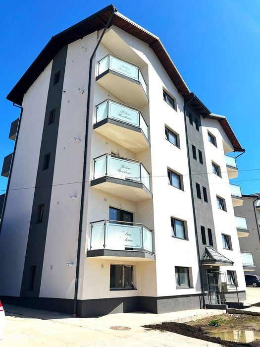 Apartament nou,INTABULAT, 95 000 euro cu loc de parcare inclus, Bucium