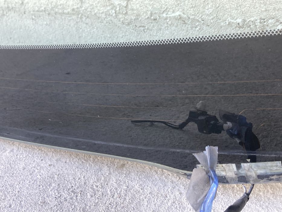 Предно стъкло за тойота авенсис/toyota avensis T25 03-08г