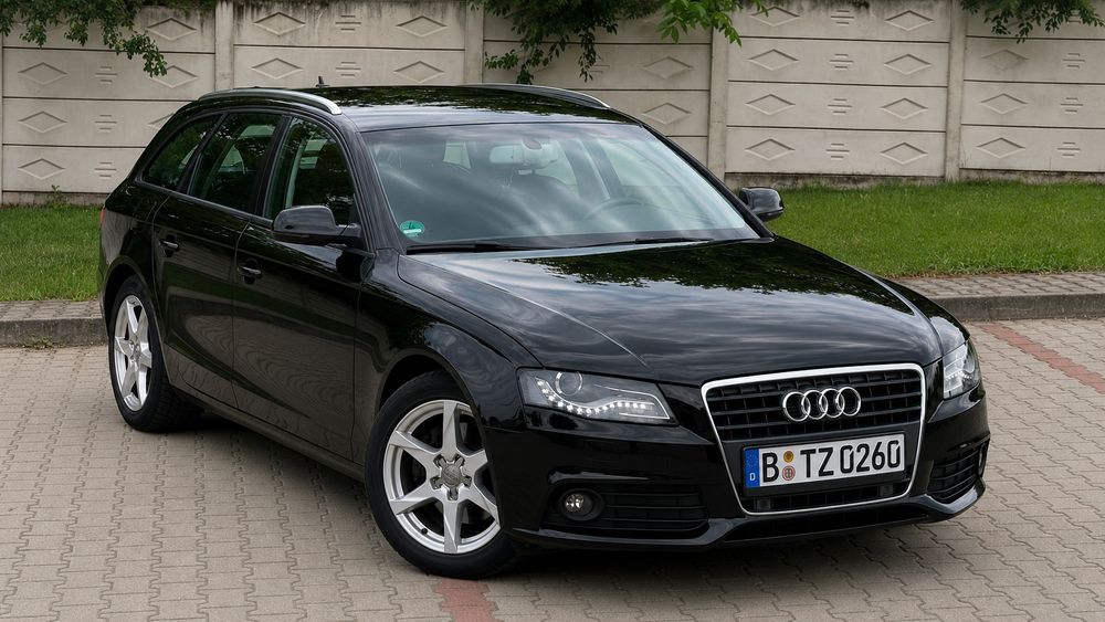 Audi A4 B8 2011.