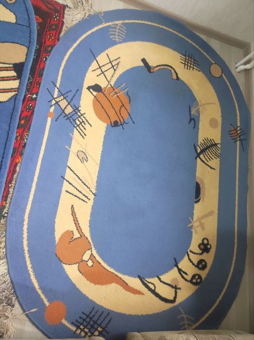 Holati yaxshi, toza, yirtiq va dog‘ yo‘q. Uy sharoitida ishlatilgan. R