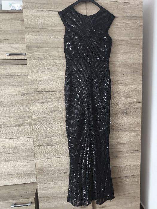 Vând rochii de seară!