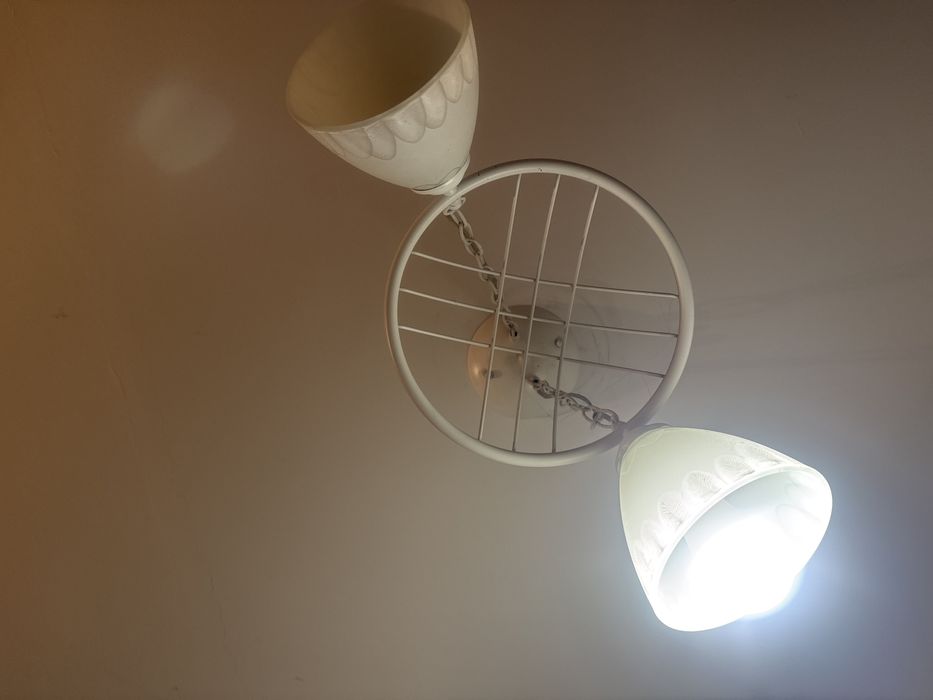 Продам люстры по 8000