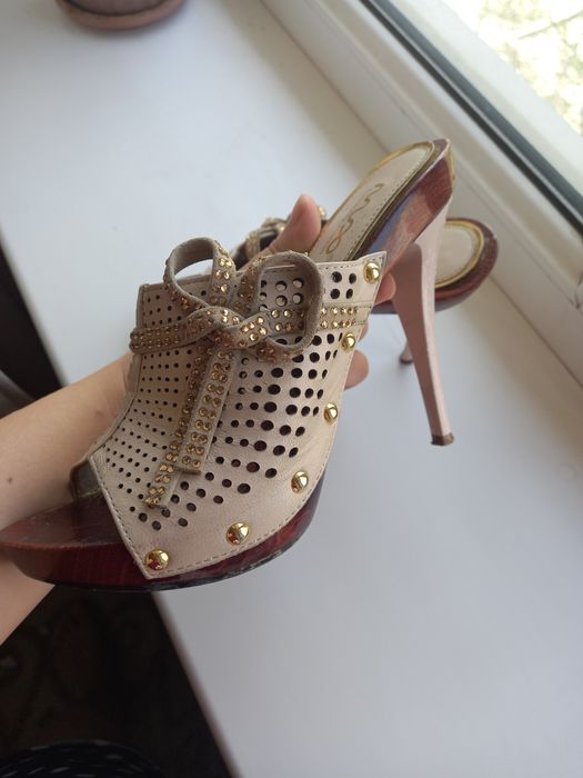 Продам оригинальную обувь 36 размера