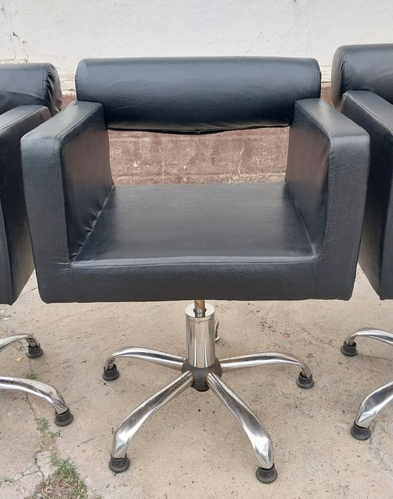 Кресла парикмахерские