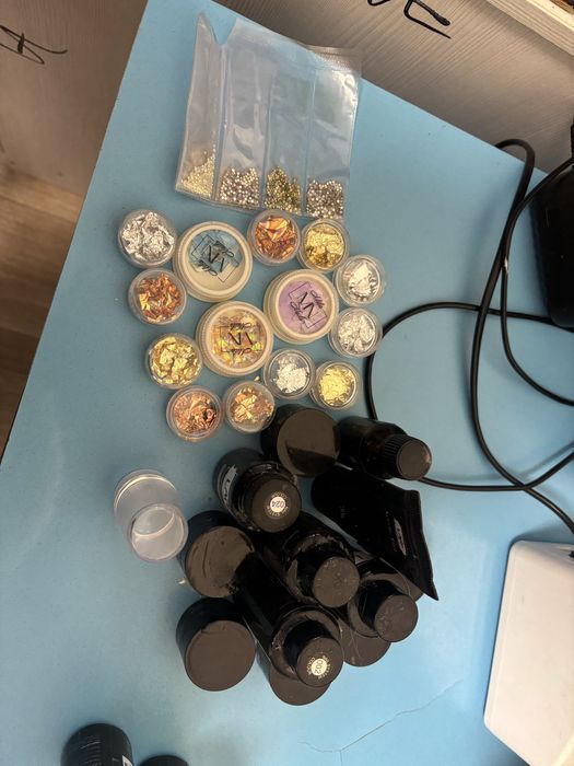 Продам все для маникюра