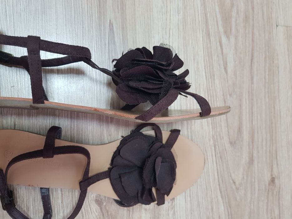 Сандали в кафяво номер 39-40