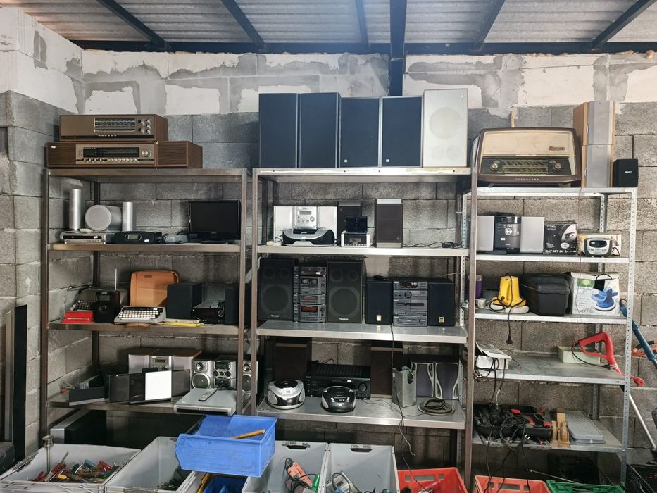 Vând mai multe lucruri