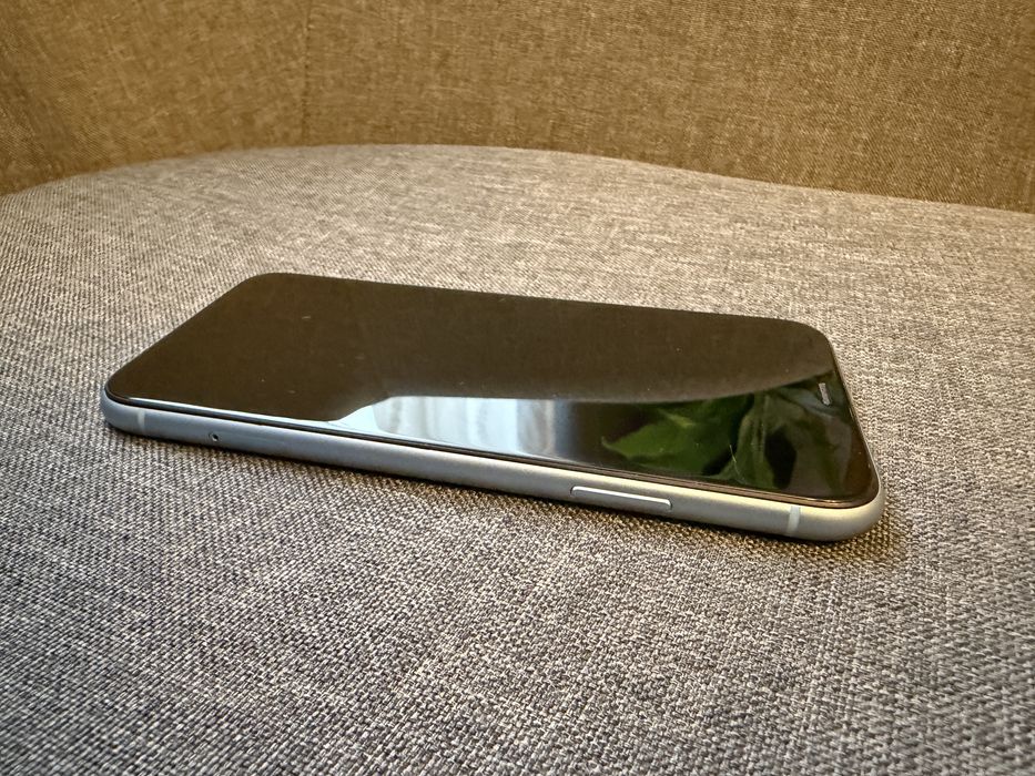 iPhone XR 64GB Blue - много добро състояние