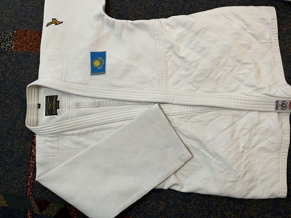 Кимоно Mizuno дзюдо