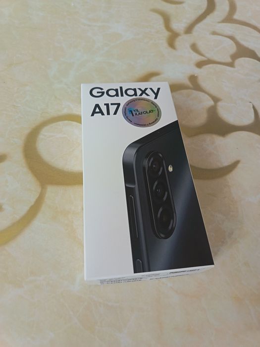 Самсунг А 17 сотилади