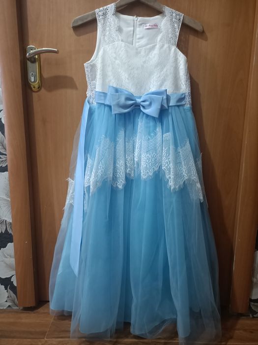 Продам праздничное платье на девочку