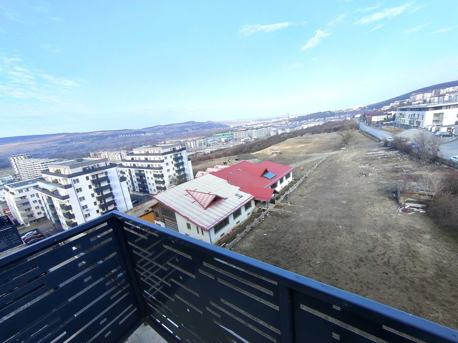 Apartament 3 camere, Floresti, langa VIVO.