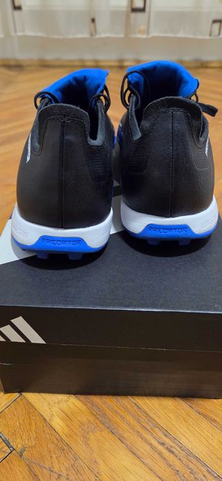 Adidas Predator fotbal de sala/sintetic NOI Marimea 43 1/3