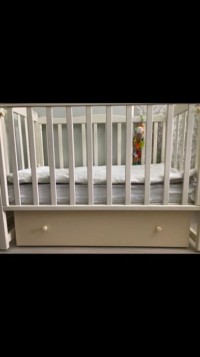 Детская кроватка