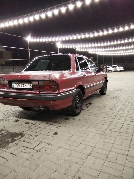 Mitsubishi galant