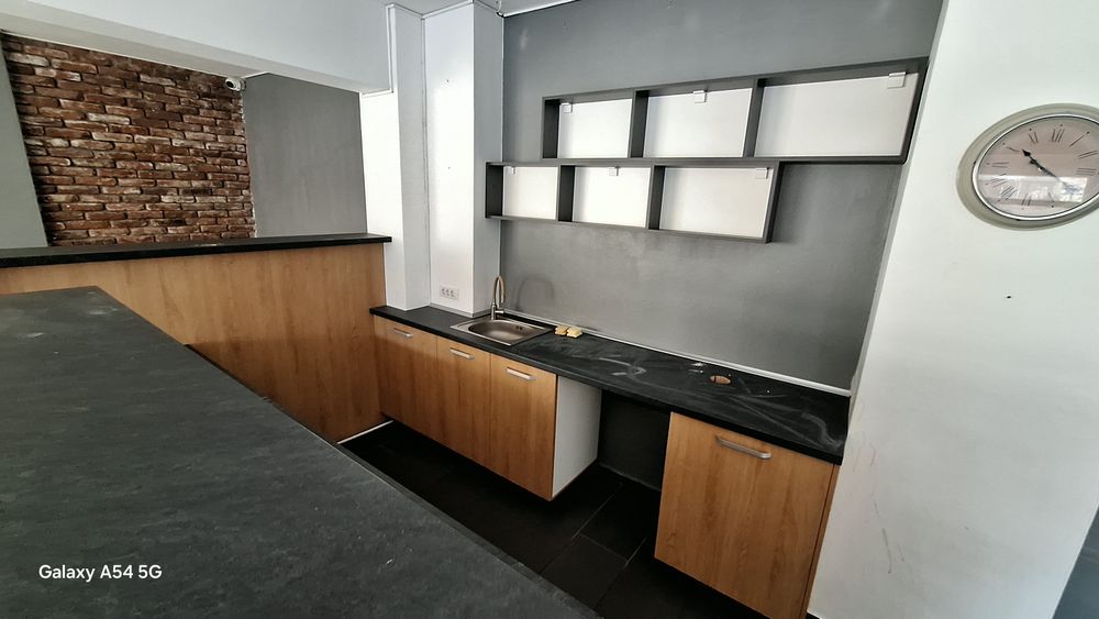 Vând  bar / recepție  cafenea, ceainărie