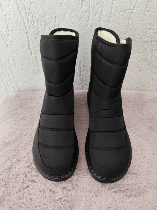 Топли зимни ботуши