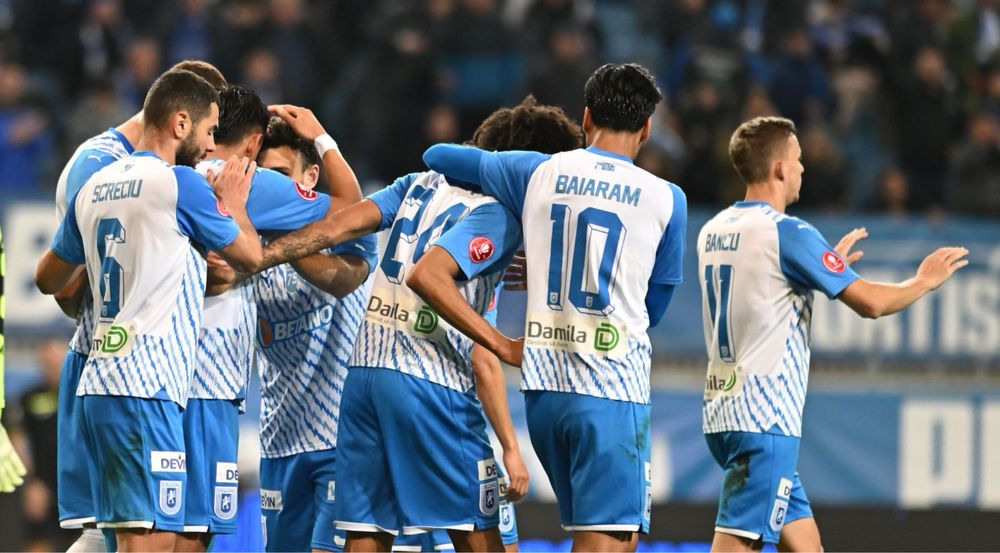 Set echipament Puma Universitatea Craiova UCV 23/24 mărimea L
