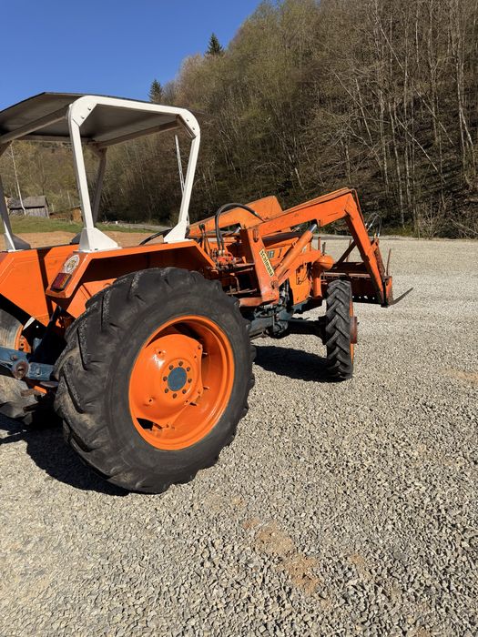 Tractor Fiat 640 in 4 pistone de 64 cp