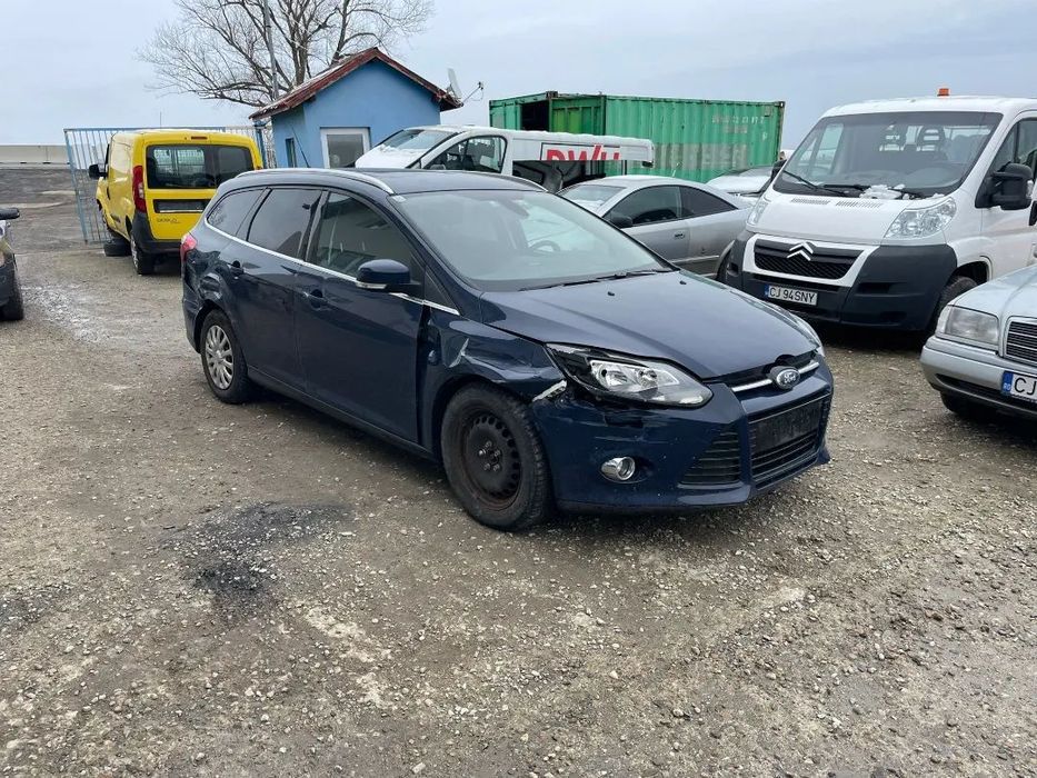 Dezmembrez piese Ford Focus 3