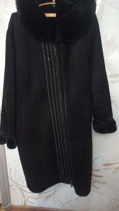 Женская ,красивая дубленка