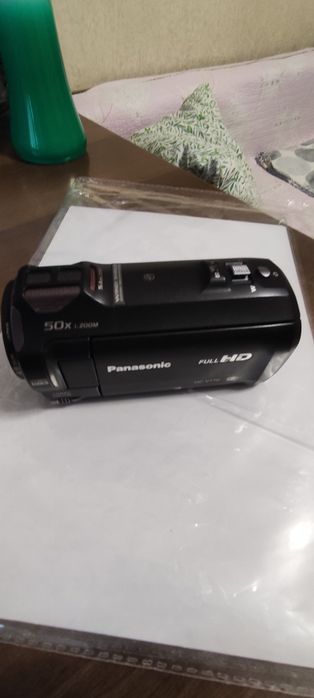 Продам видеокамеру Panasonic