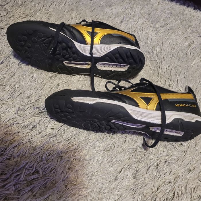 Футболни обувки Mizuno