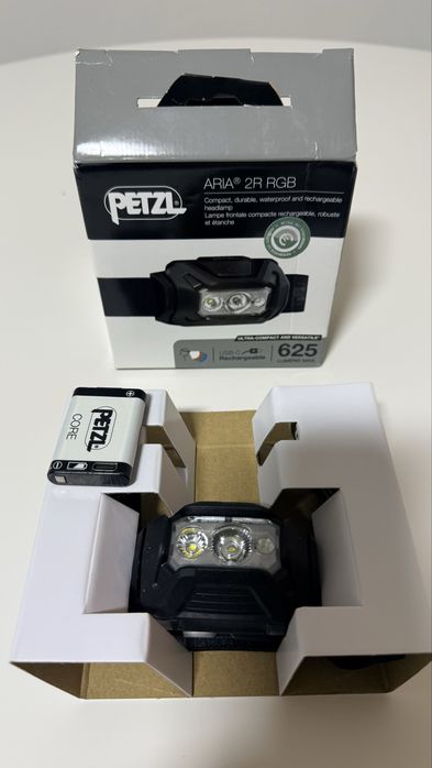 Lanterna frontala Petzl Aria Rgb 2R 625 lumen trekking camping pescuit