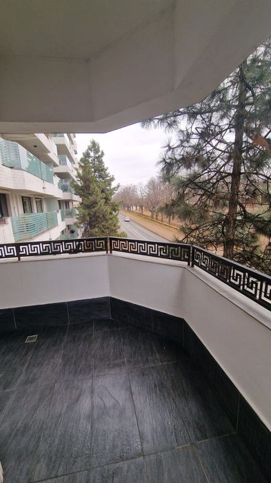 De închiriat apartament royale town Copou Iași