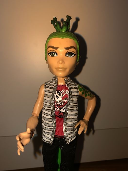 Deuce Gorgon (g1) Monster High Дьюс Горгон original редкий.