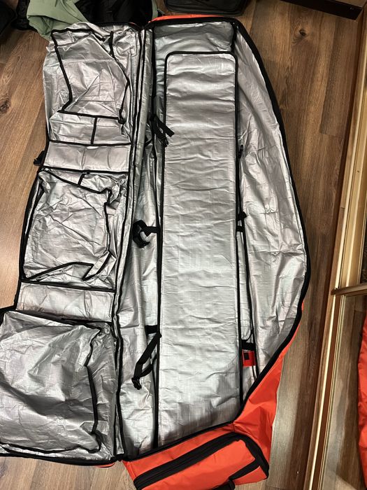 Чехол для сноубордов