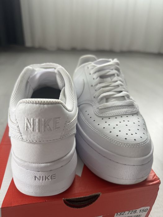Дамски сникърси / кецове Nike