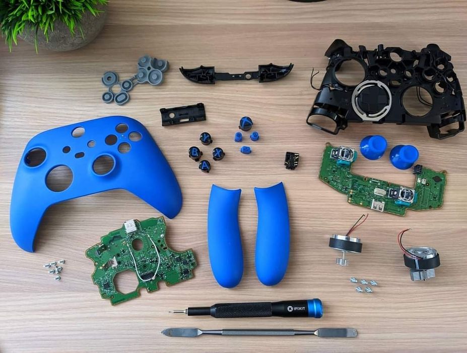 Reparații Console PS5, PS4, Xbox, Nintendo și Manete. Reparatii rapide