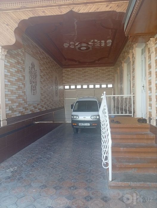 Uy sotladi srochna 140.000$