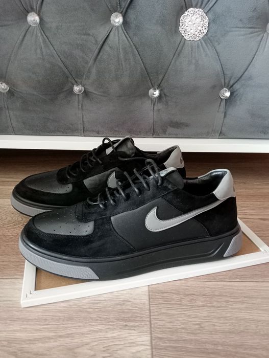 Продается кроссовки/кеды Nike