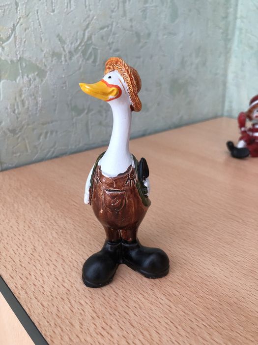 Статуэтки фигурки