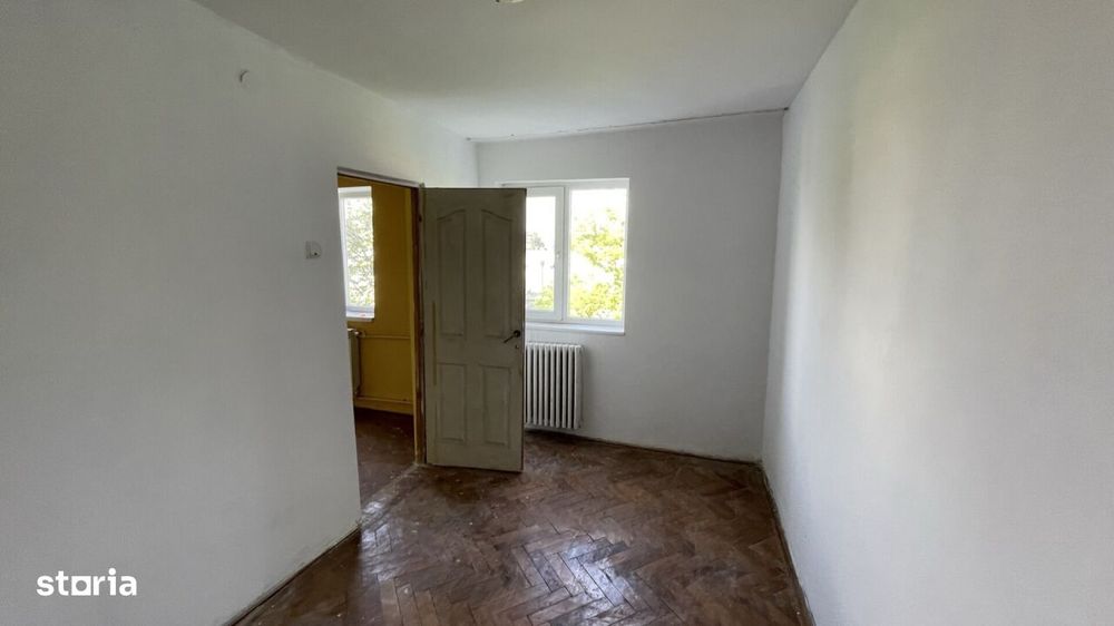 Vand apartament 2 camere, Tulcea
