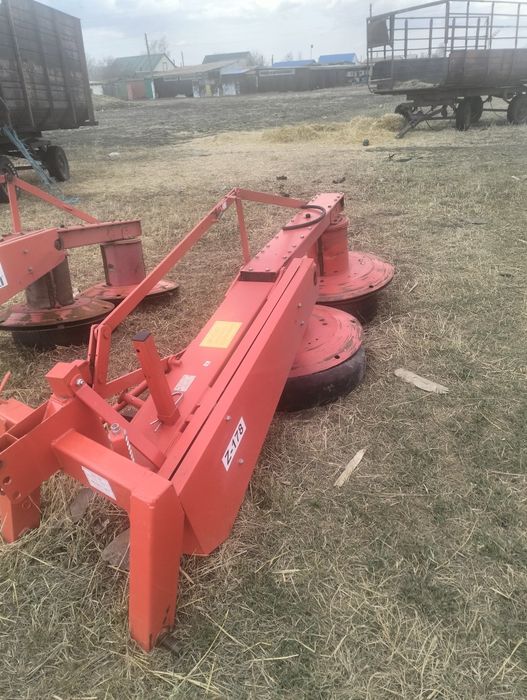 Продам трактор, пресс