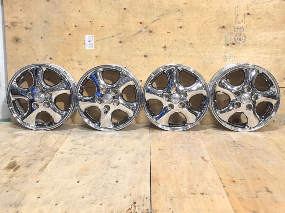 Диски R16 хром Toyota Windom 20-21 рестайлинг